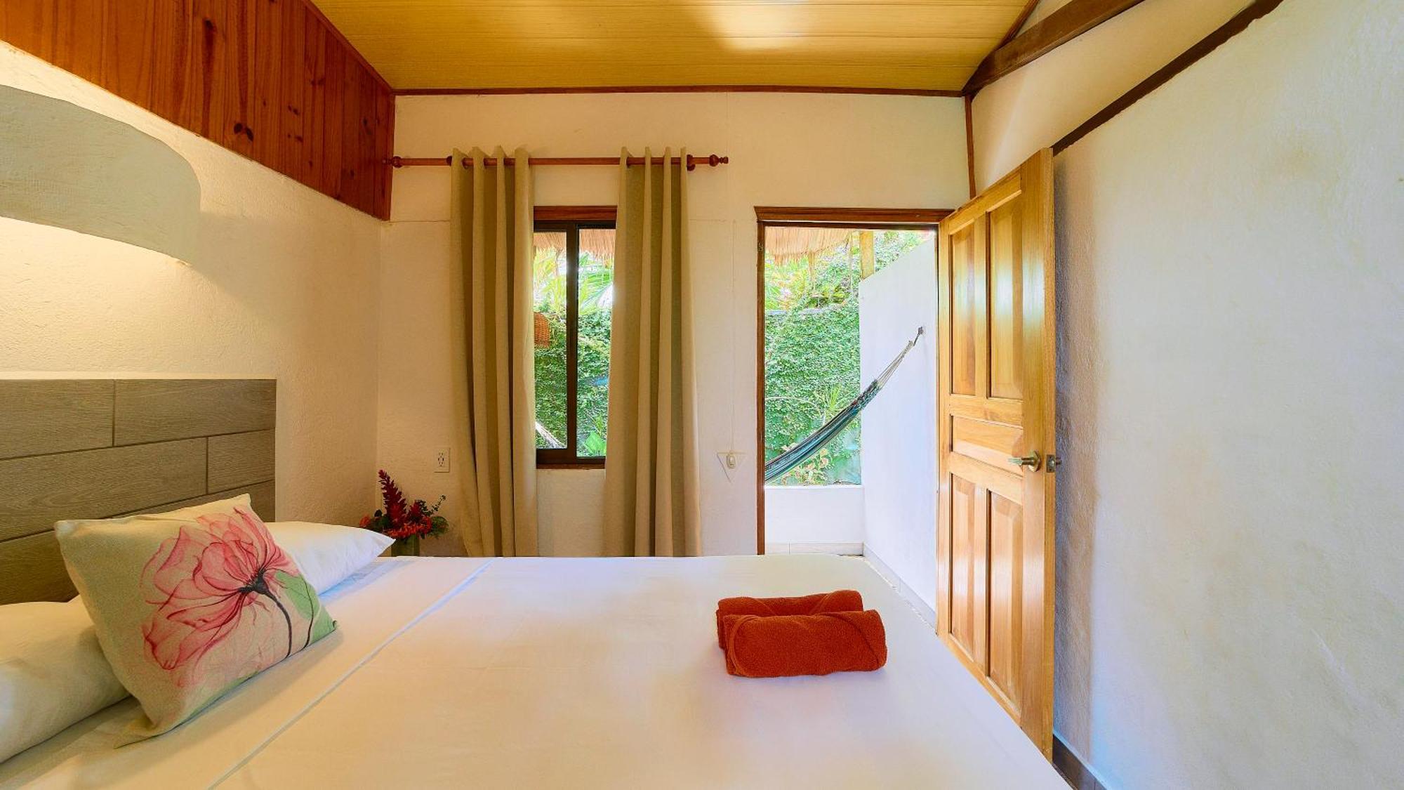 Cabinas Montesol Puerto Viejo de Talamanca Kültér fotó