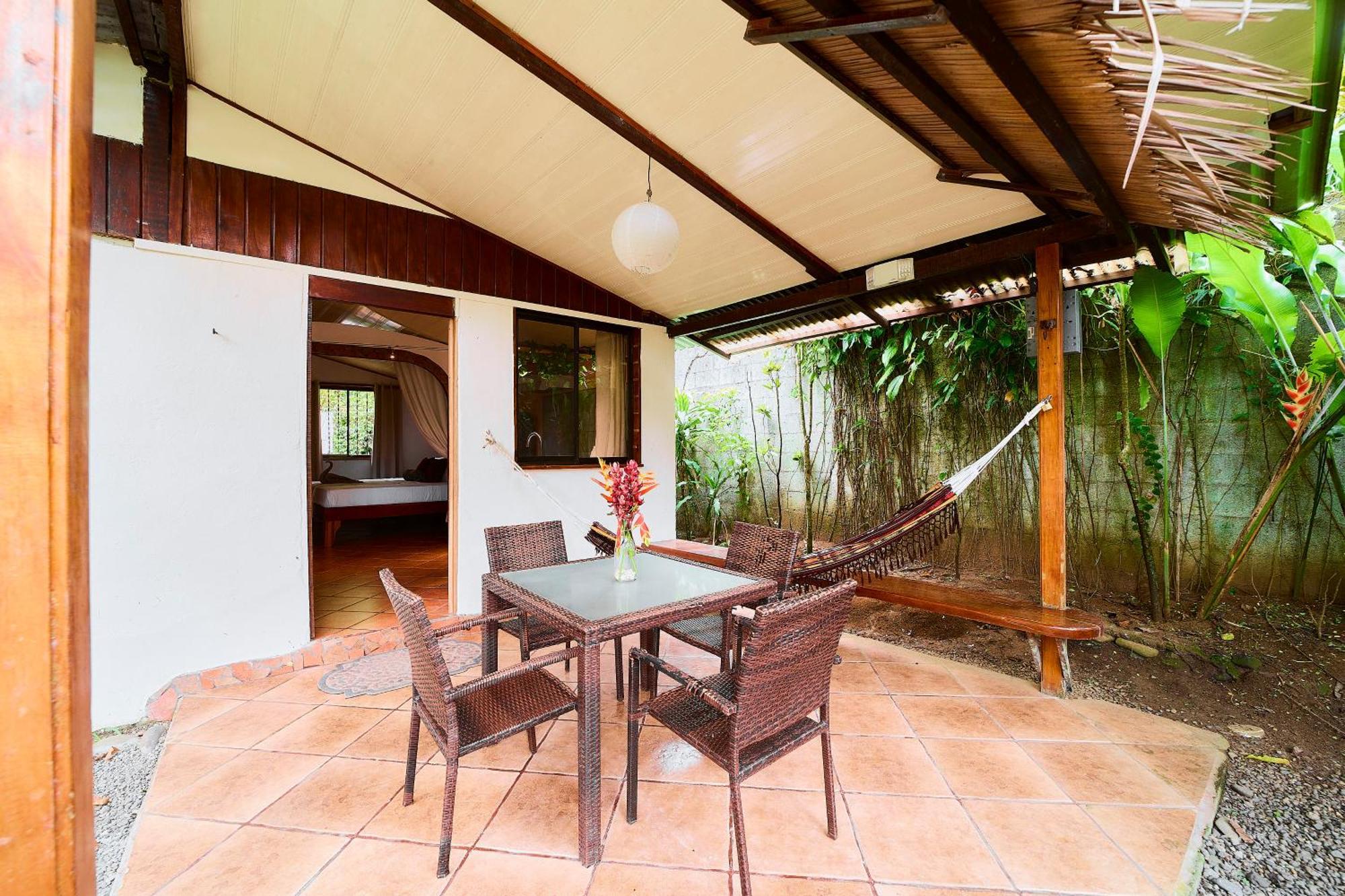 Cabinas Montesol Puerto Viejo de Talamanca Kültér fotó