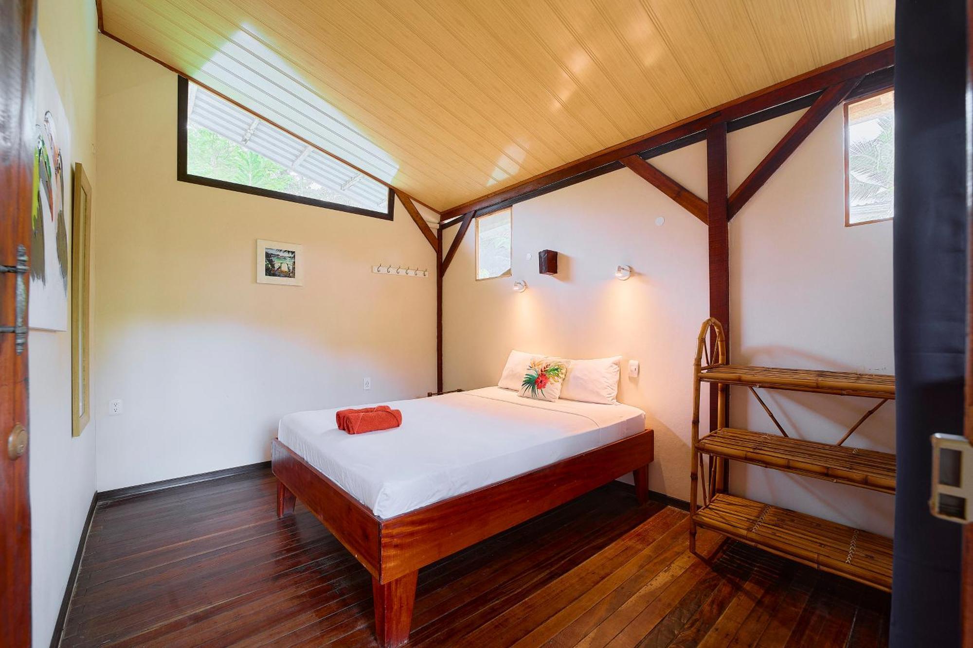 Cabinas Montesol Puerto Viejo de Talamanca Kültér fotó